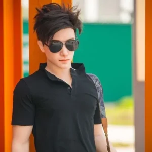 ตุ๊กตายางผู้ชาย หล่อน่ารัก มีเสน่ห์ ใส่เสื้อโปโลดำ ใส่แว่นไสตล์เรแบนด์หล่อ