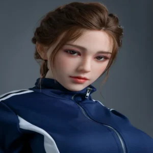 ตุ๊กตายางผู้หญิงจริงน้องยูมะ ใส่ชุดวอร์มสีน้ำเงินหน้าสวยปนลูกครึ่ง