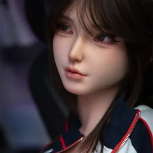 ใบหน้าซูมชัดของน้องตุ๊กตายางริเอะ สวยไสตล์สาวญี่ปุ่นผมดำ